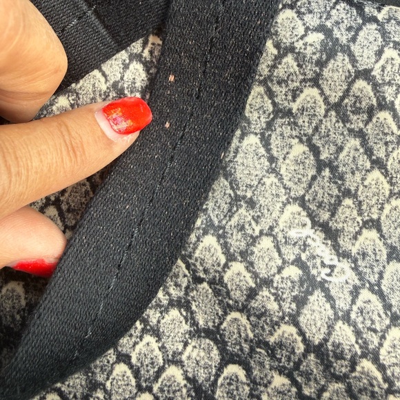 Coach Getaway Snake Print File Nylon Silver Textured Crossbody Bag - EUC - Picture 10 of 10